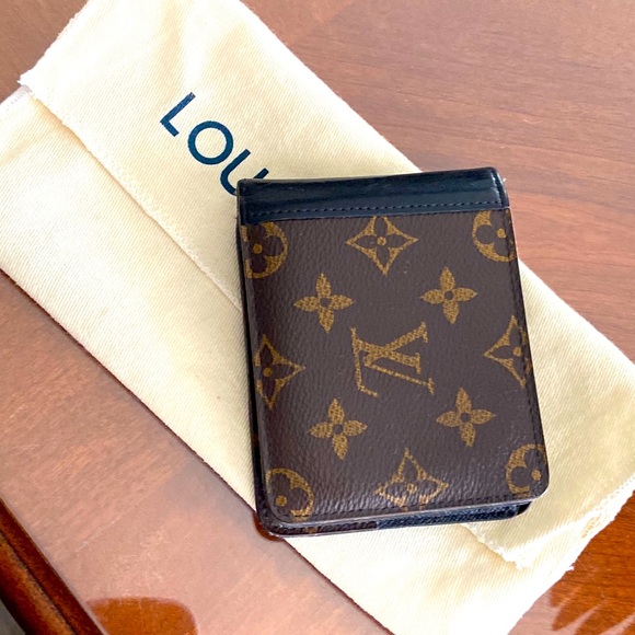 Louis Vuitton Handbags - Louis Vuitton, men’s or women’s wallet